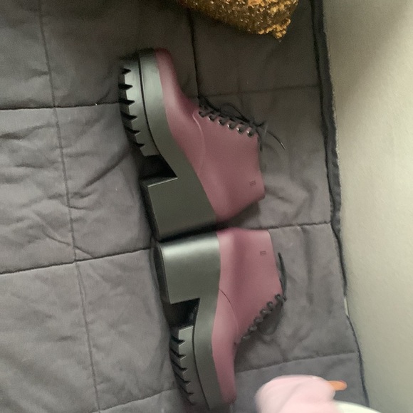 Mellissa boots - Picture 1 of 4